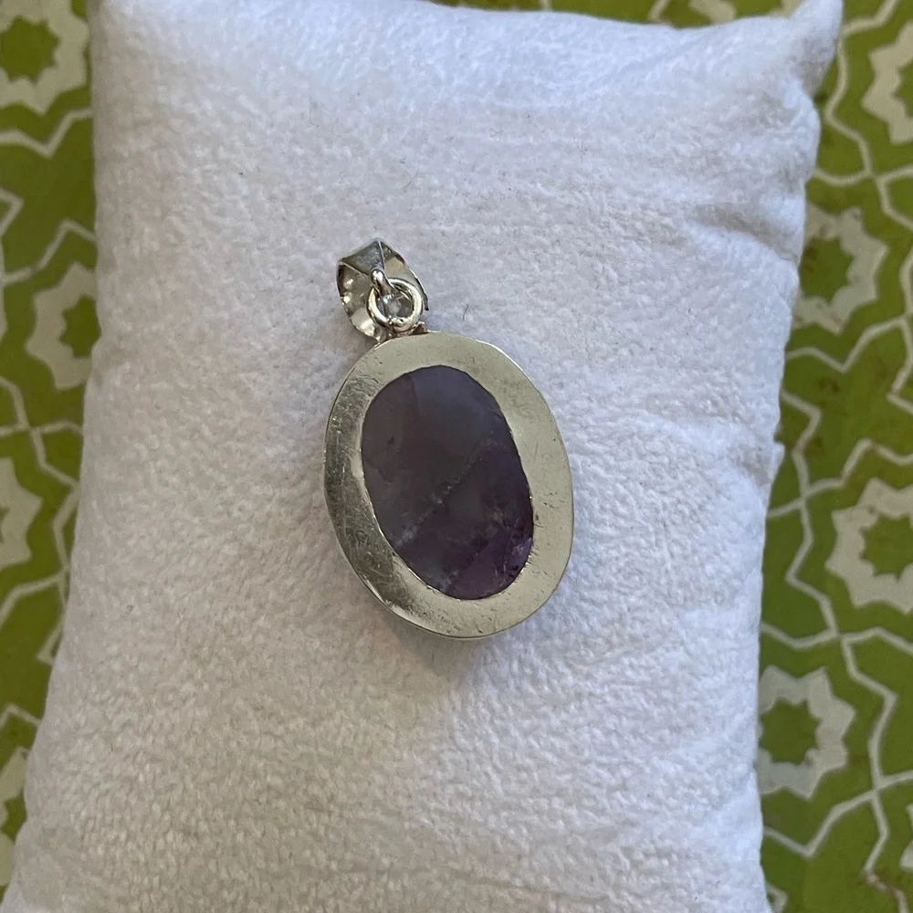 Natural Sage Amethyst Silver Plated Oval Pendant Light Purple 1.5” x .75” – NEW - Picture 5 of 7